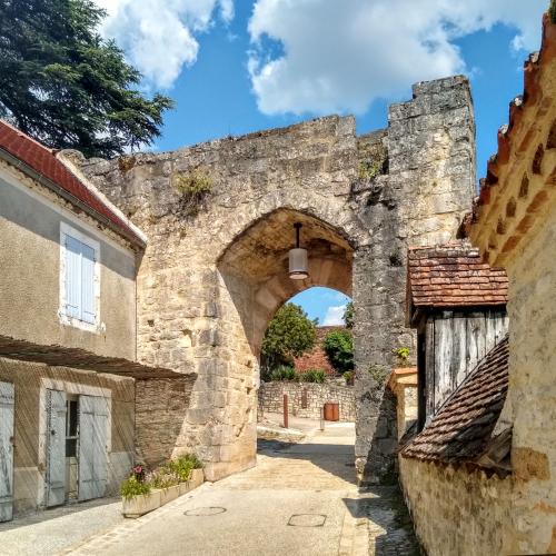 france/occitanie/rocamadour/porte-de-l-hopital