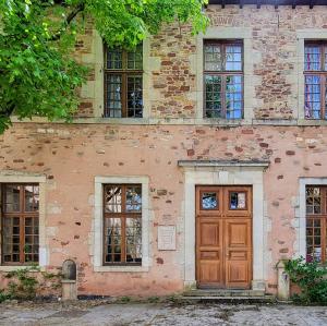 france/occitanie/rodez/hotel-delauro