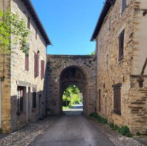 france/occitanie/sauveterre-de-rouergue