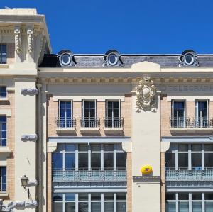france/occitanie/tarbes/place-jean-jaures