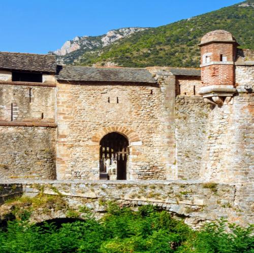 france/occitanie/villefranche-de-conflent