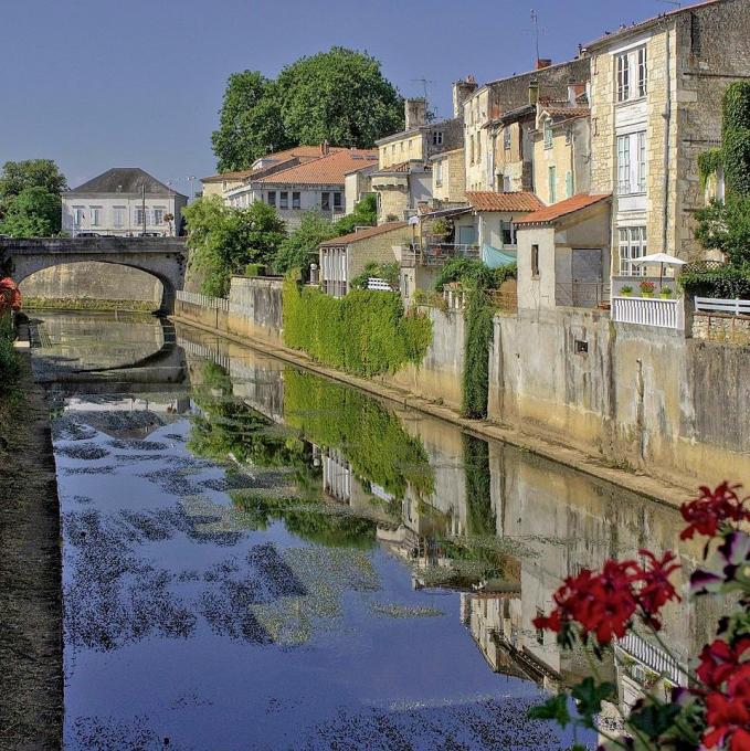 france/pays-de-la-loire/fontenay-le-comte