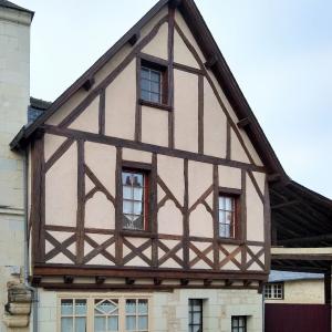 france/pays-de-la-loire/montreuil-bellay/la-plus-ancienne-maison-de-montreuil-bellay