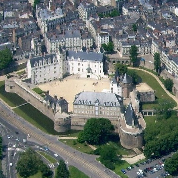 france/pays-de-la-loire/nantes