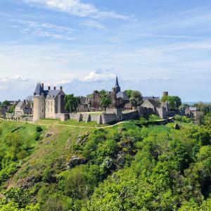 france/pays-de-la-loire/sainte-suzanne-et-chammes