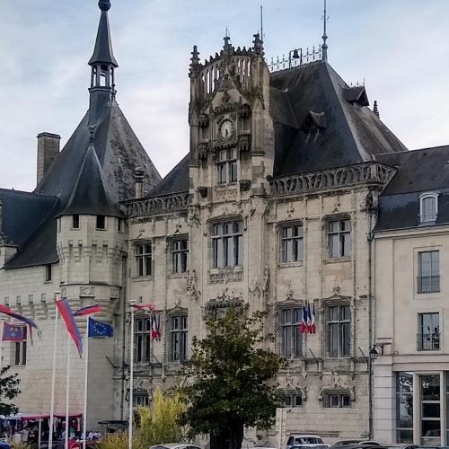 france/pays-de-la-loire/saumur/hotel-de-ville