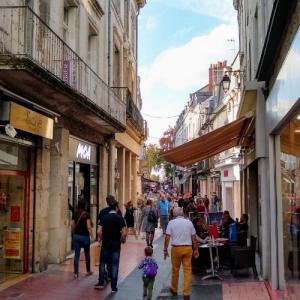 france/pays-de-la-loire/saumur/rue-saint-nicolas-et-rue-saint-jean