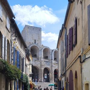 france/provence-alpes-cote-d-azur/arles