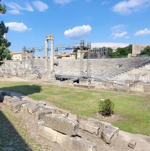 france/provence-alpes-cote-d-azur/arles/theatre-antique