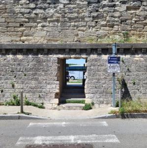 france/provence-alpes-cote-d-azur/avignon/remparts