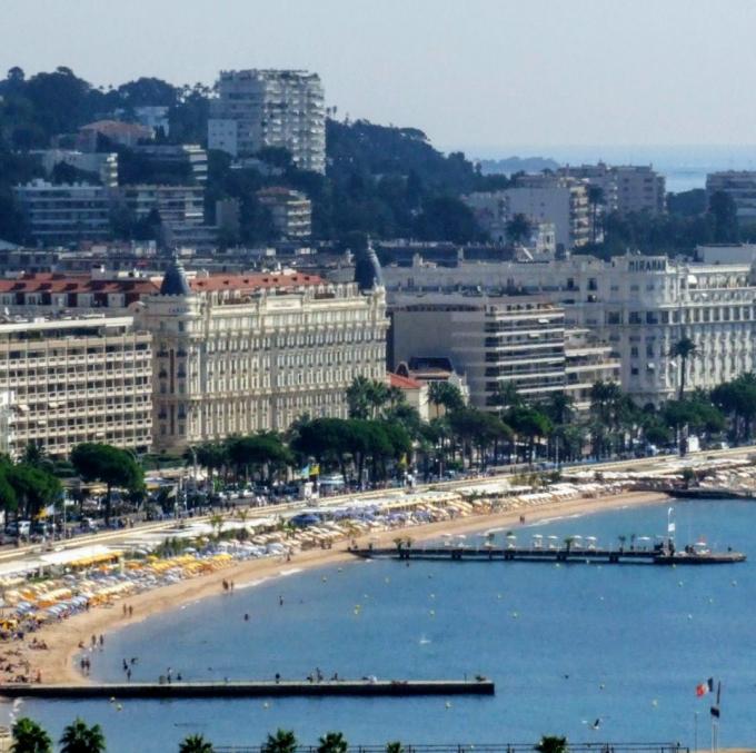 france/provence-alpes-cote-d-azur/cannes/la-croisette