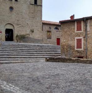 france/provence-alpes-cote-d-azur/coaraze/place-de-la-terrasse