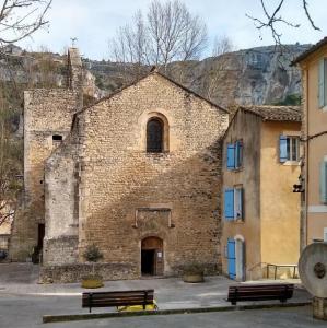 france/provence-alpes-cote-d-azur/fontaine-de-vaucluse/eglise-saint-veran