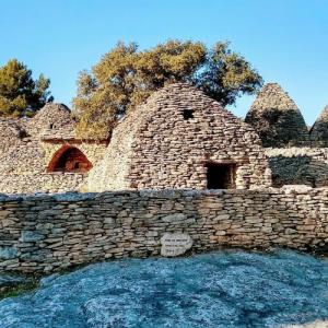 france/provence-alpes-cote-d-azur/gordes/village-des-bories