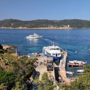 france/provence-alpes-cote-d-azur/iles-d-hyeres