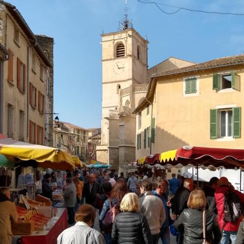 france/provence-alpes-cote-d-azur/l-isle-sur-la-sorgue/grand-marche-provencal