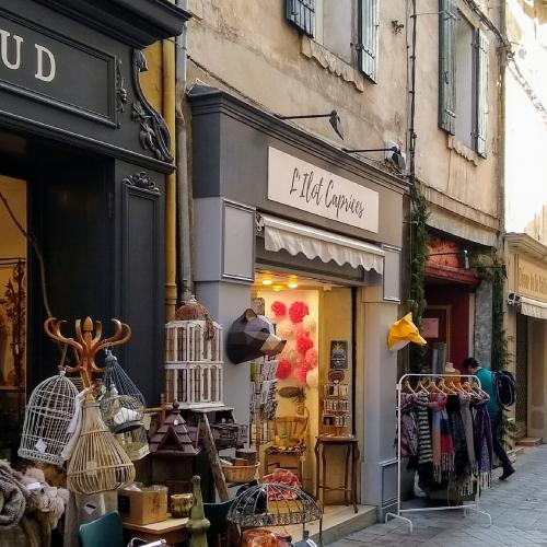 france/provence-alpes-cote-d-azur/l-isle-sur-la-sorgue/rue-carnot