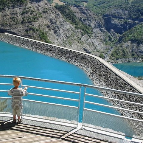 france/provence-alpes-cote-d-azur/lac-de-serre-poncon/panorama