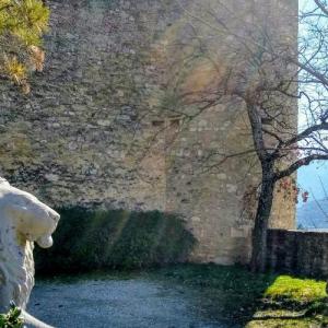 france/provence-alpes-cote-d-azur/menerbes/citadelle