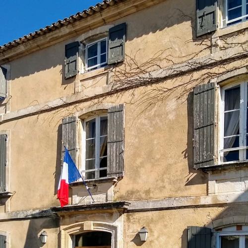 france/provence-alpes-cote-d-azur/menerbes/mairie