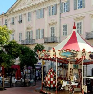 france/provence-alpes-cote-d-azur/menton/rue-saint-michel