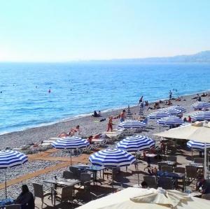 france/provence-alpes-cote-d-azur/nice/plage