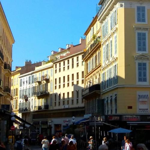 france/provence-alpes-cote-d-azur/nice/rue-de-france