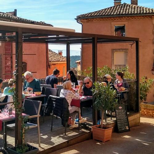 france/provence-alpes-cote-d-azur/roussillon/restaurant-la-treille