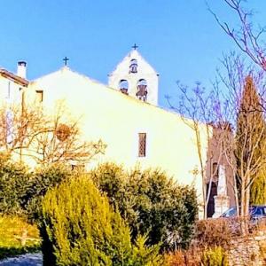 france/provence-alpes-cote-d-azur/rustrel/eglise-saint-romain