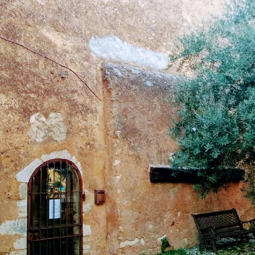 france/provence-alpes-cote-d-azur/rustrel/moulin-a-huile