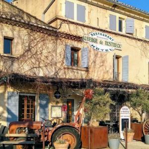 france/provence-alpes-cote-d-azur/rustrel