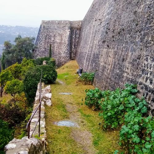 france/provence-alpes-cote-d-azur/saint-paul-de-vence/sentier-des-remparts