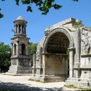 france/provence-alpes-cote-d-azur/saint-remy-de-provence/les-antiques