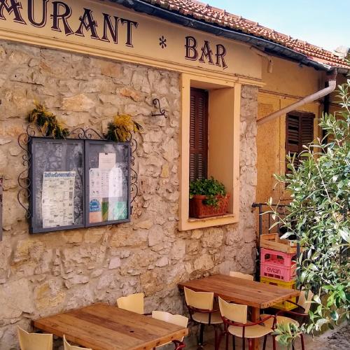 france/provence-alpes-cote-d-azur/sainte-agnes/restaurant-saint-yves