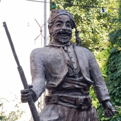 france/provence-alpes-cote-d-azur/tarascon/statue-de-tartarin-de-tarascon