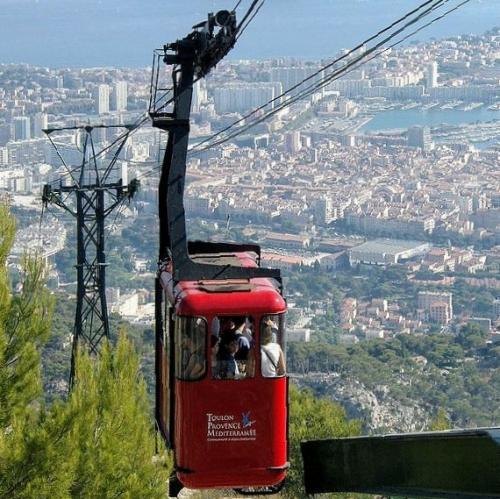 france/provence-alpes-cote-d-azur/toulon/telepherique-du-mont-faron