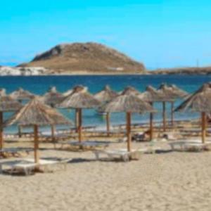 greece/mykonos/kalafatis-beach