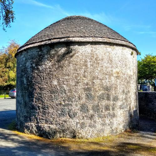 ireland/adare/dovecote