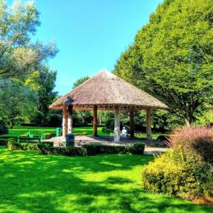 ireland/adare/public-park