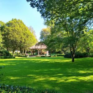 ireland/adare/public-park