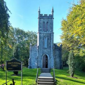 ireland/bunratty-castle-park/church