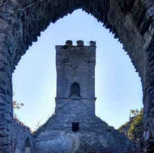 ireland/cahersiveen/abbey-of-holly-cross