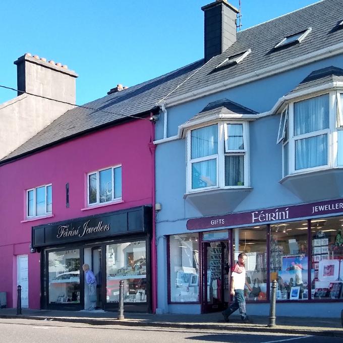 ireland/cahersiveen/main-street