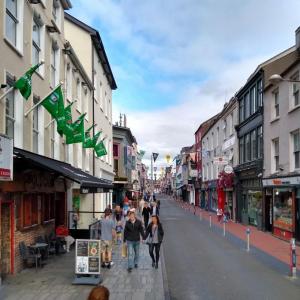 ireland/cork/oliver-plunkett-street