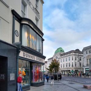 ireland/cork/saint-patrick-street