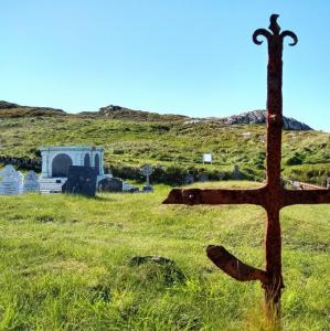 ireland/derrynane-beach/ancient-abbey