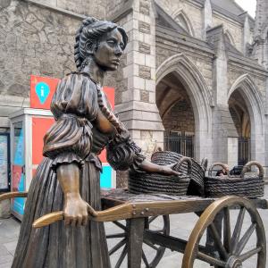 ireland/dublin/molly-malone