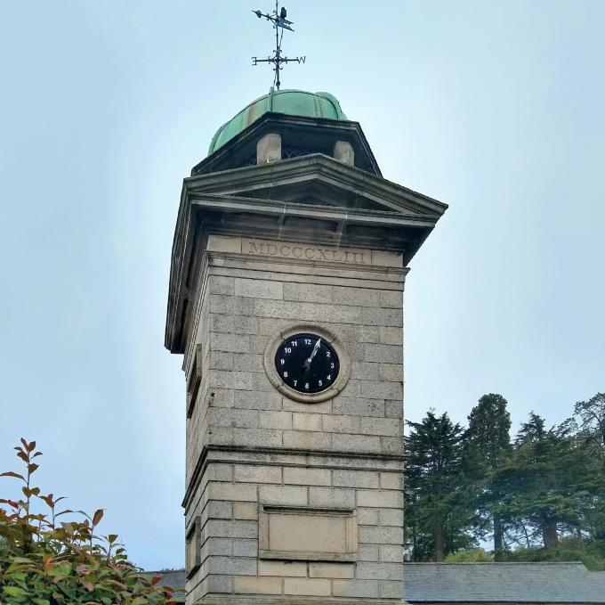 ireland/enniskerry/clock-tower