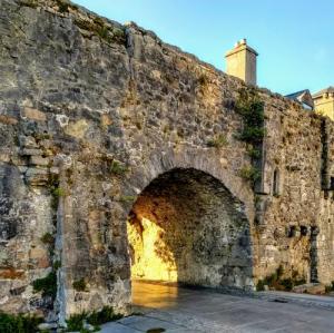 ireland/galway/spanish-arch