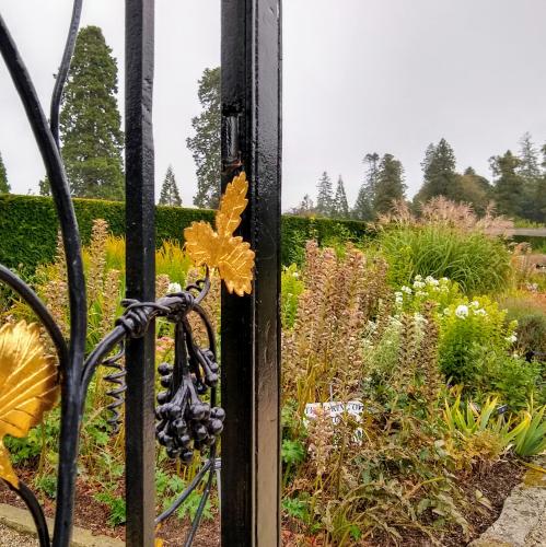 ireland/powerscourt-estate/walled-garden